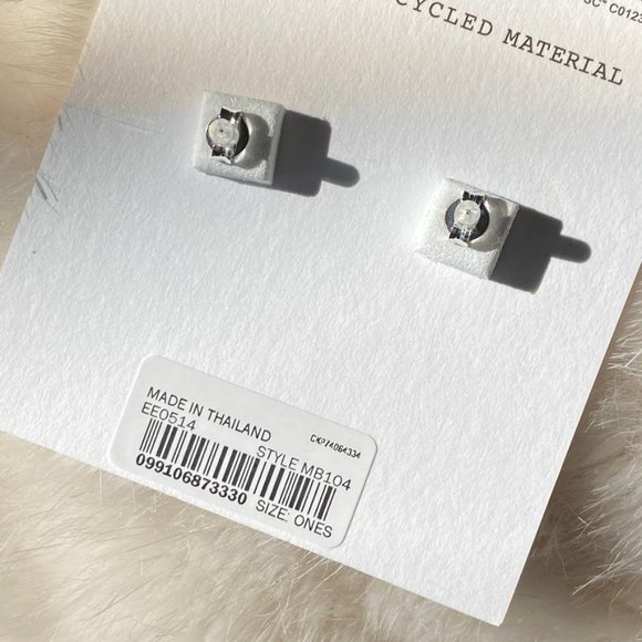 Madewell NWT Delicate Collection Demi-Fine X-Stud Earrings - Picture 3 of 4